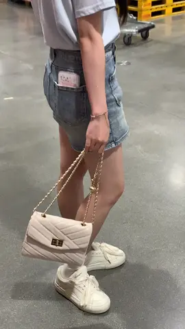 🤍🤍✨#womenbag #bagforwomen #bags #crossbodybag #shoulderbag #fashiontiktok #cutebag 