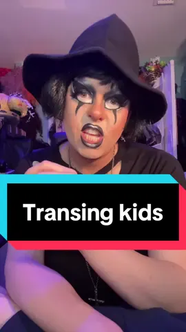 Come on Peteretta and Leslino, we have hormones to inject 🤘 #dragqueen #drag #gay #clown #dragrace 