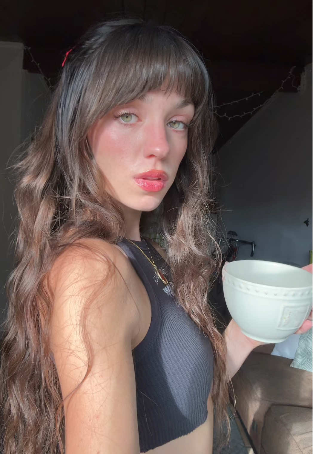 if my cup isn’t half the size of face I don’t want it.