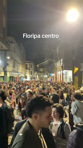 Floripa centro sexta feira à noite 🇧🇷 #florianopolis #floripa #role #fyp #explore 