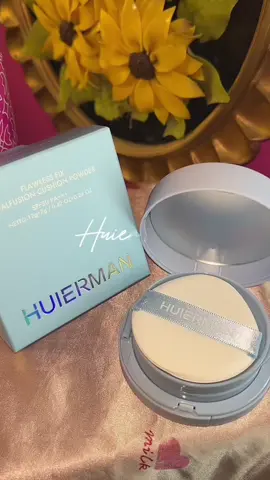 Ameeeee, controla el brillo de tu carita y te deja un acabado mate.😍💕 Si gustas adquirirlo en mi carrito naranja.#tiktokshop #huierman #huierman #maquillajeenpolvo #maquillaje 