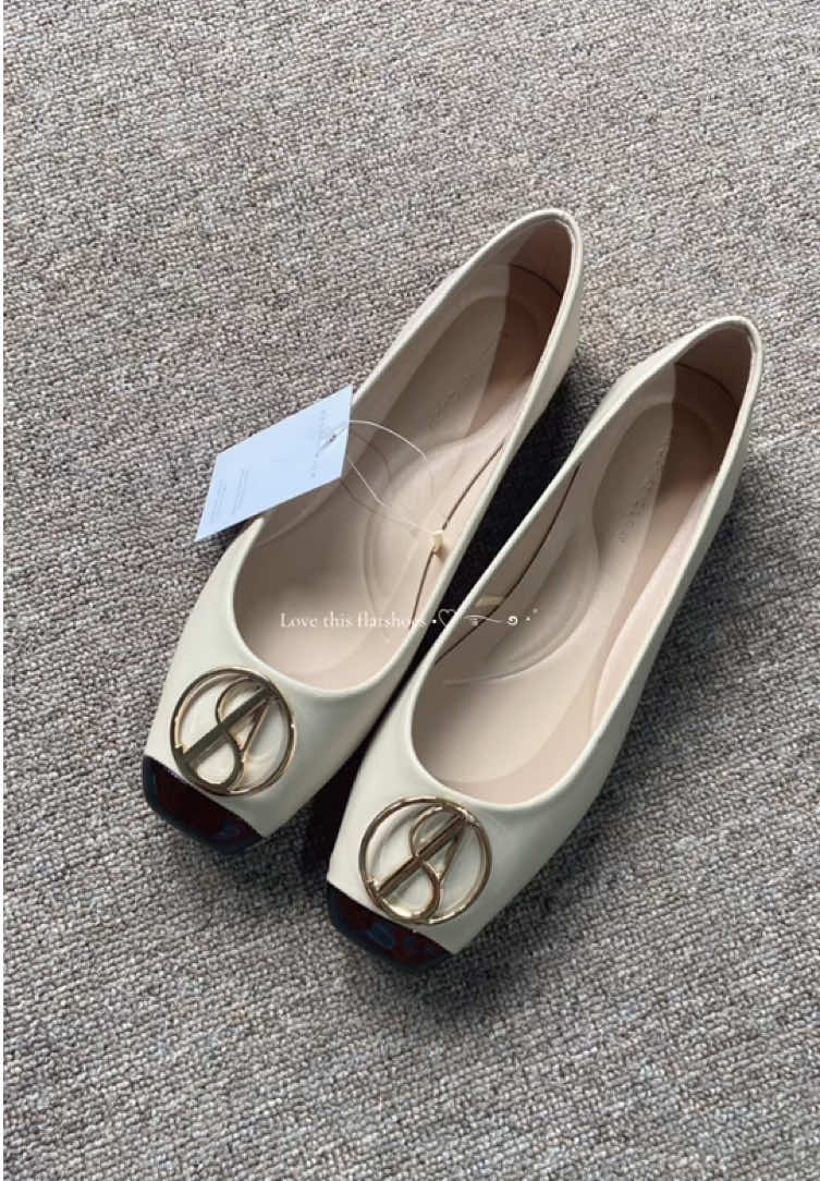 Nemuin flatshoes seeeCakepp ini 😍🫶🏻 #flatshoes #flatshoesmurah #flatshoeswanita #flatshoeselegant #flatshoescantik 