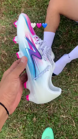 Pesona reborn meta xr ✨#sepatu #specsindonesia #specs #lightspeedreborn #sepakbola 