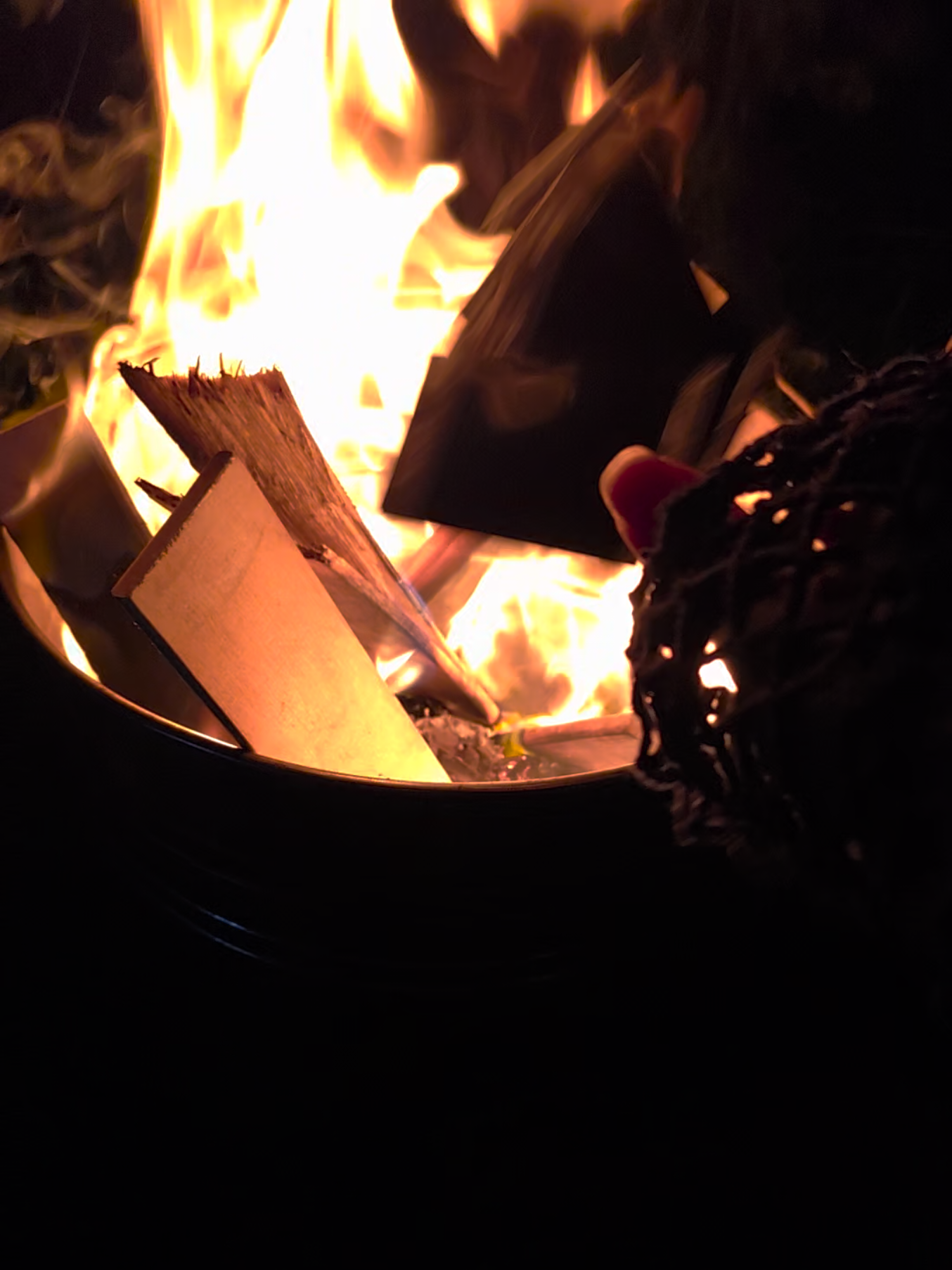 ✨️This is what healing look like✨️ 🔥Burning every polaroid u were in & every material keepsake related to u  😌Since you're out of my life, everything is better, best move i did for myself was to finally end this up.  With u EVERYTHING was obligatory about u, u & only you! 🌈Now I'm in a healthy relationship for one🫧 #healing 