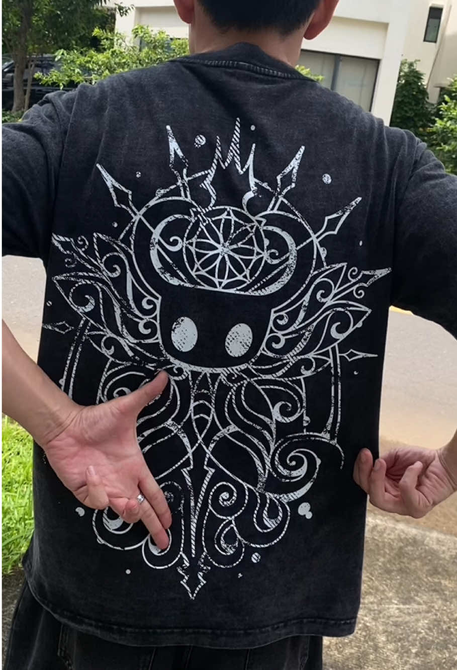 The Hollow Knight lives on through you 🔥❤️‍🔥 Buy now👆🤩 #hollowknight #thehollowknight #hollowknightsilksong #hollowknightedit #indiegames #gameshirt #tshirt #fyp #viral #anime79 