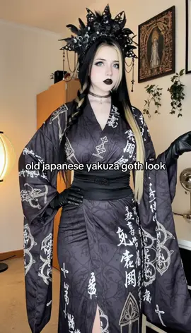 if you see this, it’s a sign for you to get a goth girlfriend #goth #gothgirl #gothgirlfriend #girlfriend #Relationship