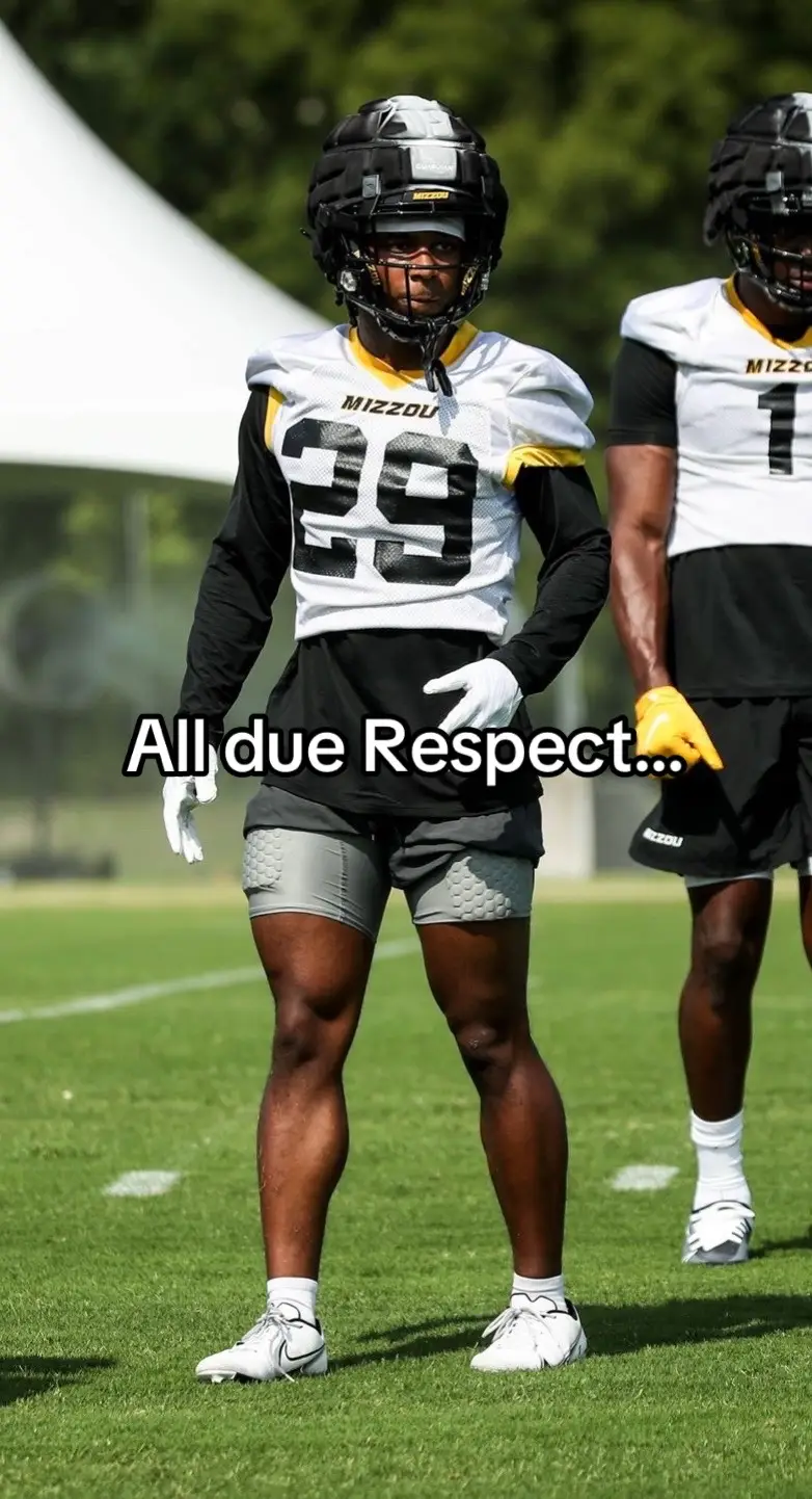 #fyp #viral #relatable #football #walkon 