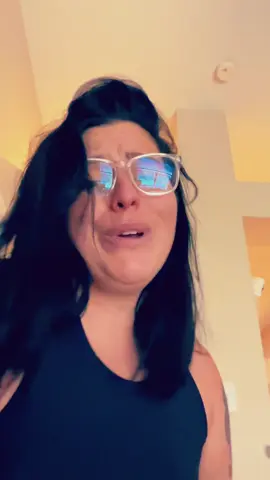 Just me, my kitchen, and my favorite playlist ☠️🤫 Nothing like a solo dance party to brighten the day! #KitchenDance #SoloJamSession #GoodVibesOnly #DanceLikeNobodyIsWatching 