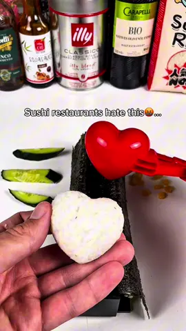 How would you rate it? #sushi #sushiroll #selfmadesushi #diysushi #maki 