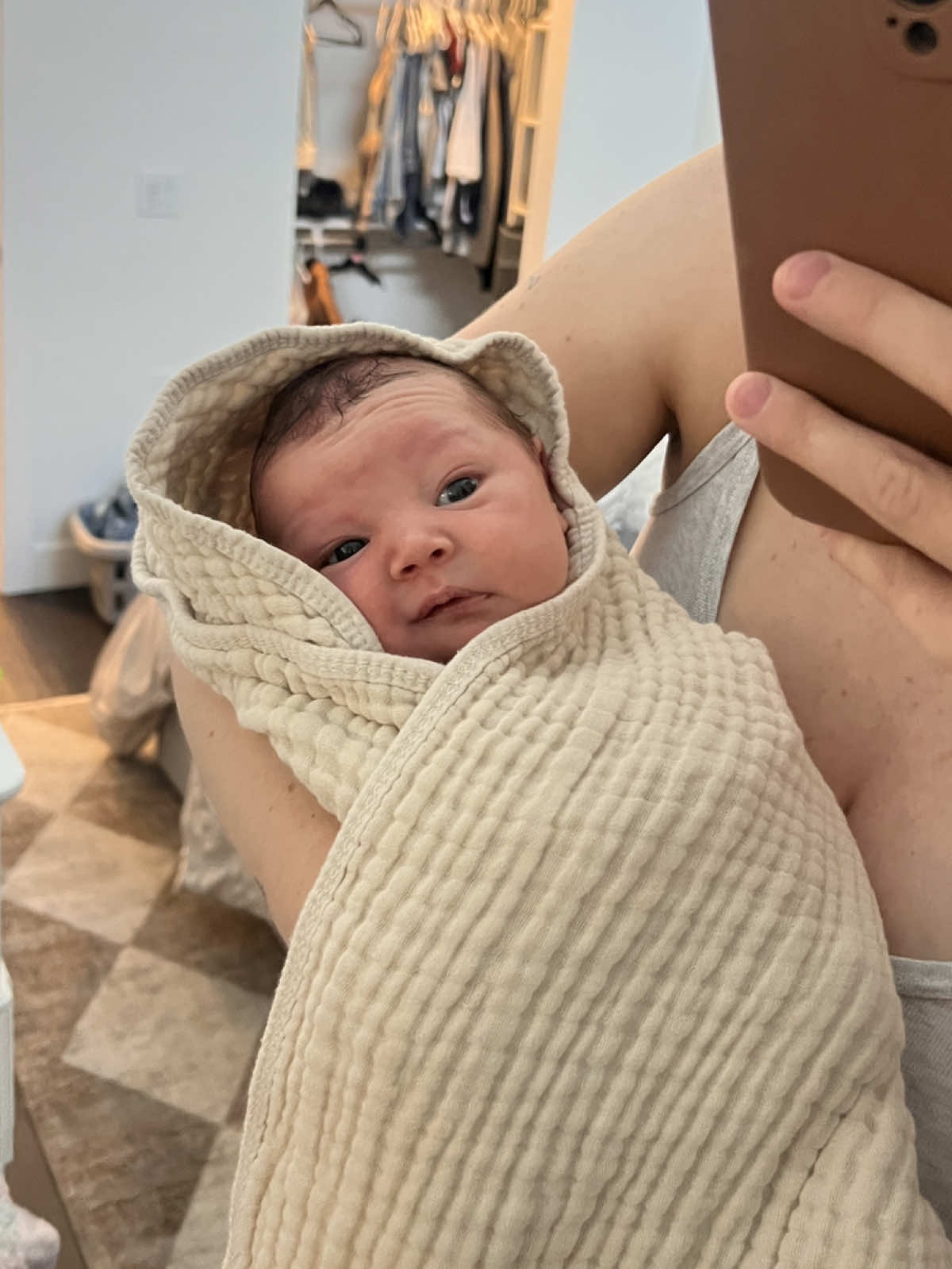 this trend was made for the postpartum moms..❤️‍🩹 #newbornlife #postpartumjourney #fyppppppppppppppppppppppp #momlife #firsttimemom 