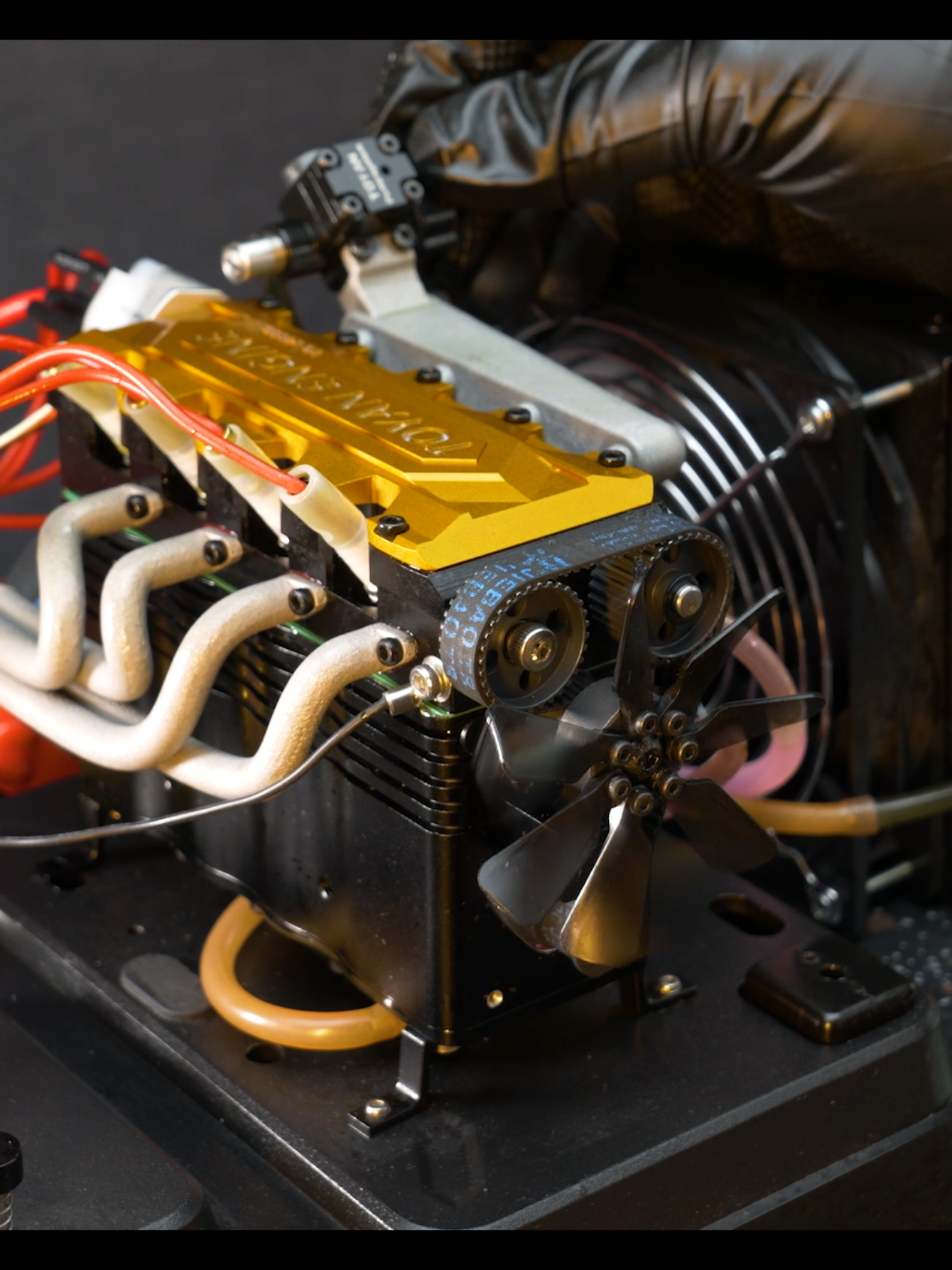 I build 4-cylinder engine.  #engine #build 