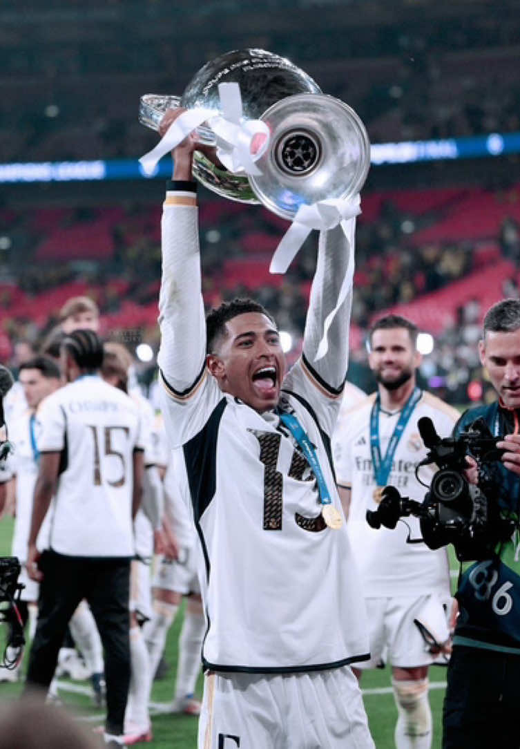 Ya madrid 🔥😍🤍,, #batifa #fyp #raelmadrid #ريال_مدريد #zaxo_duhok_hewler_slemani_hawler 