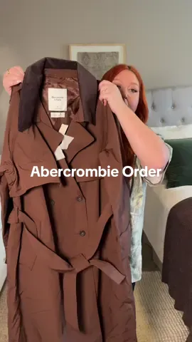 Little @abercrombie haul 🤩 their outerwear this year is unreal, and I’m in desperate need of a denim refresh! Try on coming next  #abercrombiejeans #abercrombiehaul #abercrombiecurvelove #plussizeshopping #plussizefallfashion 