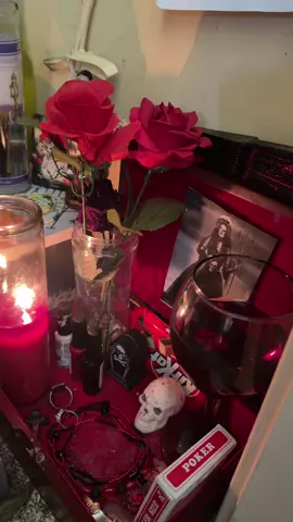 Small altar to Pomba Gira Rosa Caveria  #umbanda #pombagira #rosacaveira💀🌹 #umbandaquimbanda🌹 #hoodoowitchtok 