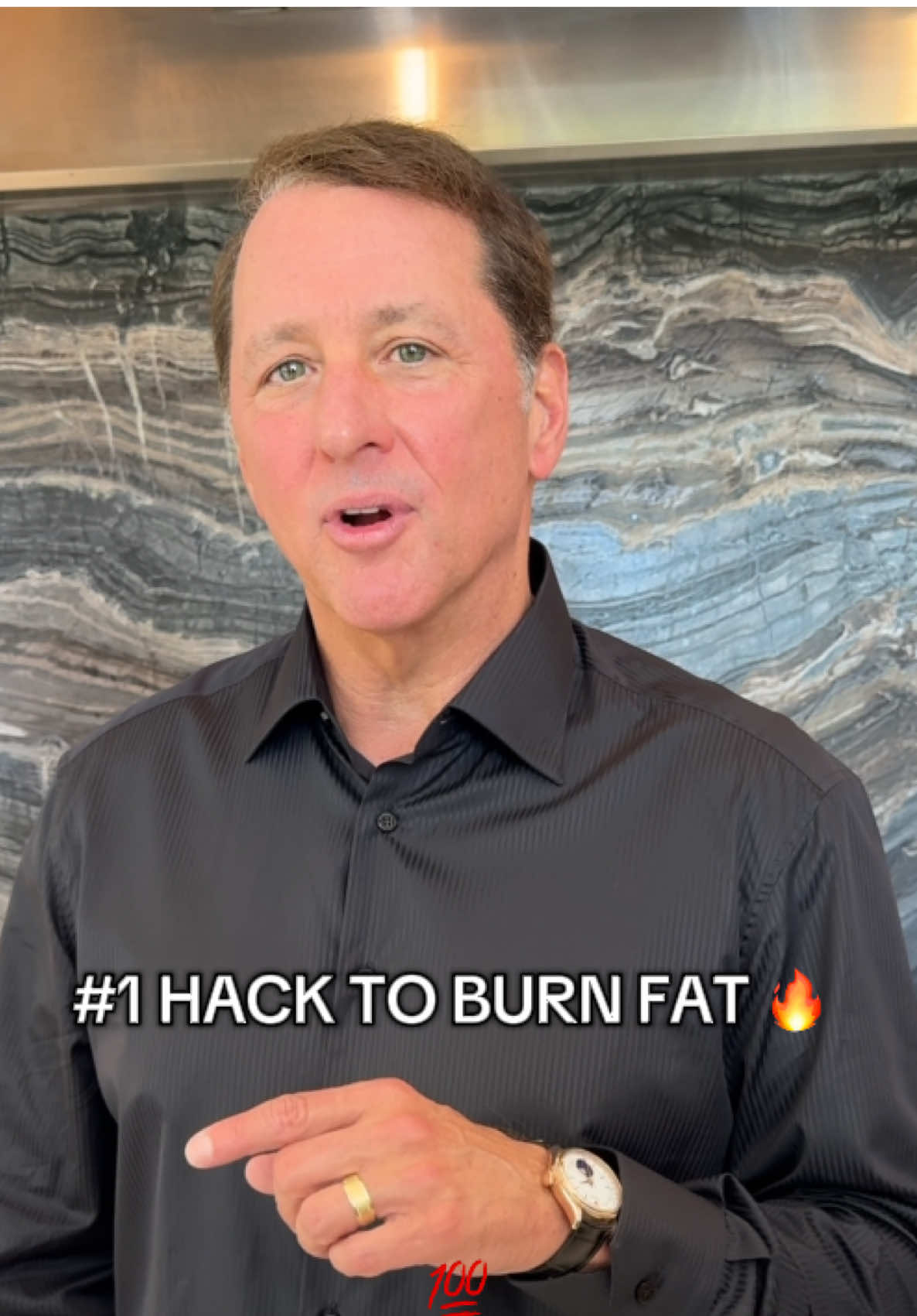 Apple cider vinegar is the easiest step you can take to help your body burn more fat. #weightloss #fatburn #applecidervinegar 