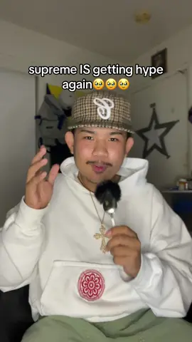 supreme saturday #fashion #fashioninspo #supreme #outfitinspo #streetwear 