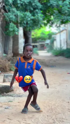 #wiilkaan aan caawino please 😭🤲🏻#asxaabta #salmoyariisey #somalitiktok12 @Kaariye✪ @SahraUk @Iidle Adan maxamed 