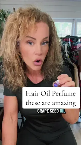#hairoil #hairperfume #hairperfumeoil #hairproductsyouneed #hairtok 