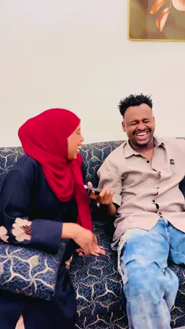 Shukaansi iyo shaxad maxa kala heysto 😂@Mursal Ahmed @Ayaanbbe #abdi_manaan1 