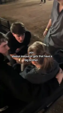 I wish I had a big brother 😭 (view =like=follow😊) #pov #foryoupage #bigbrother #girls 