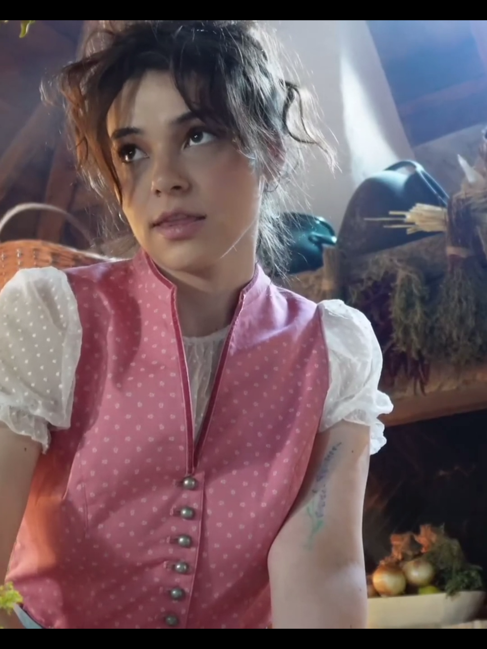 Hi,I'm Irene 🌹🌹🌹  please follow me and repost my All vedios 🙏🙏🙏💕  #usa #garmany #turkey #pakistan #tiktok @USA 🇺🇸 @Han @rabiavlog786 @village girl cooking lrani @saravillage 