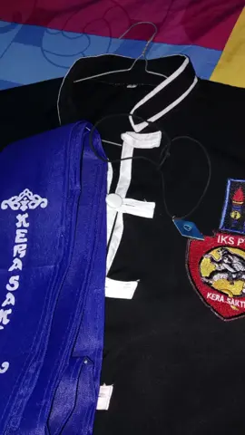 bukan seragam maupun baju dinas tapi ini adalah baju sakral dan sabuk biru yang ku perjuangkan saat kalian tertidur lelap😇   #fyppp #maaukberanda #ikspipusatmadiun #ikspikerasakti_indonesia #fypシ゚ #fypage 