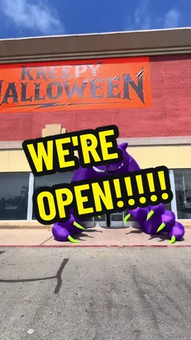 Kreepy Halloween in Glendale, CA is NOW OPEN!  2905 Los Feliz Dr.  (Next to Costco)  12-8pm DAILY!!!! #halloweencostume #halloween #losangeles #halloweenstore #rumi 