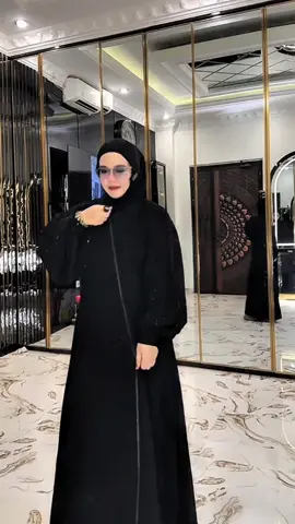 Yunita Abaya Outer 2in1 tersedia size: S, M, L, XL, XXL. Bahan Saudi Jetblack, hitam pekat, halus, lembut, ringan, nyaman dipakai. Busui friendly dan wudhu friendly. Abaya Yunita ini merupakan salah satu produk abaya terbaru dari Alkhatib Collection. Abaya Yunita ini memiliki model abaya 2in1, abaya yang bisa dijadikan sebagai abaya dan bisa juga dijadikan sebagai outer, dua looks dalam satu abaya, full ritsleting dari atas sampai bawah. Alkhatib Collection memberikan variasi mata-mata dengan motif yang cantik pada bagian belakang, bagian lengan. Untuk model lengannya merupakan model lengan balon dengan manset atau perekat pada bagian pergelangan tangan yang memudahkan akses wudhu. Abaya simple elegan seperti ini sangat layak dimiliki, bisa di mix and match dengan outfit lain yang bisa disesuaikan dengan abaya style kalian. Bisa dipakai ke beragam acara, bisa untuk persiapan haji umroh, bisa untuk pengajian atau majelisan, bisa untuk kondangan dan lain sebagainya, bahkan untuk acara santai maupun photo ootd pun sangat cantik dan stylish. Stock tidak banyak, jika menghendaki silahkan boleh langsung di check out ya Bunda 🤗  #abaya #abayayunita #yunitaabayaouter2in1 #yunitaabaya #abayaouteryunita #abayaterbaru #abayakekinian #abayaouter #abayasimpleelegan #abayamurah #abayaeleganmewah #abayastyle #abayagirls #abayafashion #abayahitam #gamis #gamisyunita #gamisabaya #gamiskekinian #gamislebaran #gamismurah #gamiscantik #gamiselegan #gamisouter #cod #fashionmuslim #fashionmuslimah #masukberanda #geraisandangan 