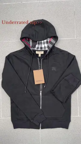 Black burberyy zip>>#bkplug010 #burberry #zip #fyp 