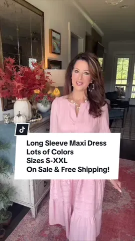 This long sleeve maxi dress by BTFBM is gorgeous!! Perfect for work, church, weekend, fall family photos and more! Available in lots of beautiful colors today! FREE SHIPPING #maxidress #longsleevedress #falldresses #dress #falloutfits 