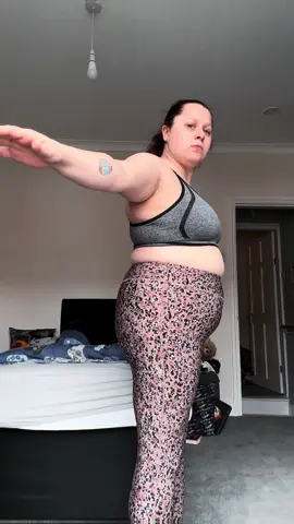 Slowly seeing progress, you can see my visceral fat (abdomnial fat) slowly go away, just through making changes to what I eat, and exercise! #Fitness #weightloss #transformation #gymgirl #motivation 