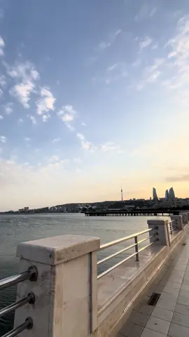 Video mende soz sizdən#baku #keşfetteyizzz #sahil 