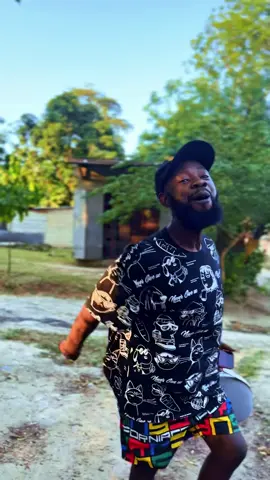 UKINIACHA LEO KESHO MWINGINE ANA CAME 😀😀😀#kenyantiktok🇰🇪 #tanzaniatiktok🇹🇿 #tanzaniatiktok🇹🇿 #tiktokburunndi🇧🇮 #congolaise🇨🇩 