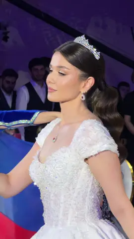 Gozel gellinermiz 😍🥰 Moskvada toy 