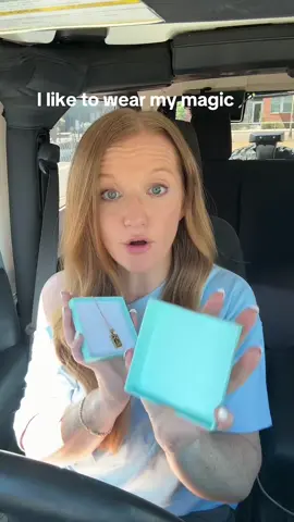 Such a beautiful necklace #tarotcardnecklace #healingjewelry 