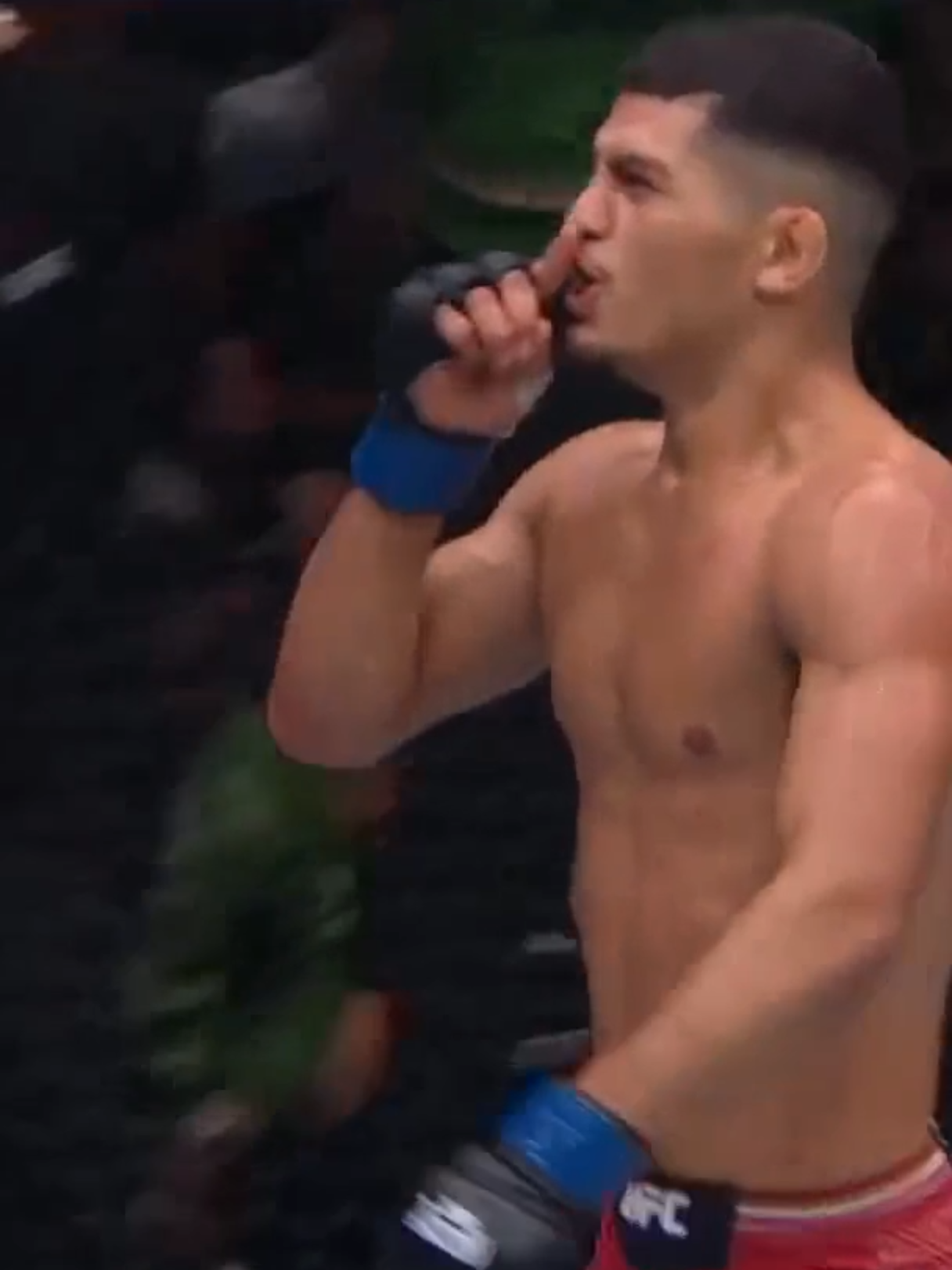 WHAT A DEBUT 👏 Alden Coria gets the third round TKO! #UFC #mma #aldencoria
