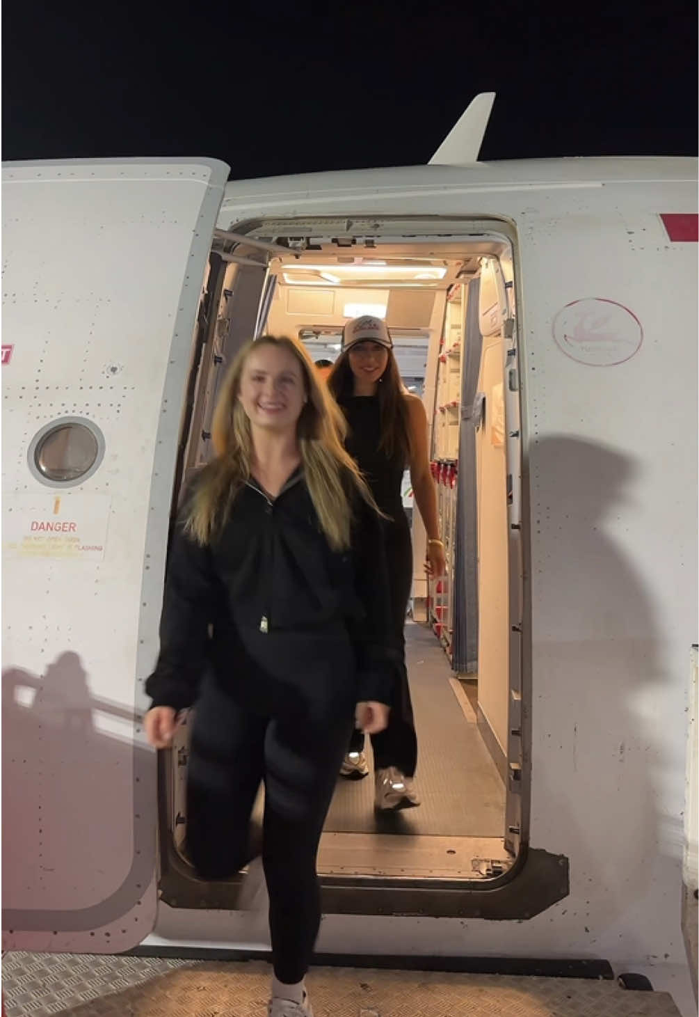 we’re back and ready to explore this beautiful country ❤️ @Hannah Kraft 