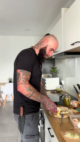 Nóż na moim pasku od @Zapas Knives model Ultra outdoor NMV👉przy zakupie wbij kod: „BORYS”dostaniesz  10% zniżki💪