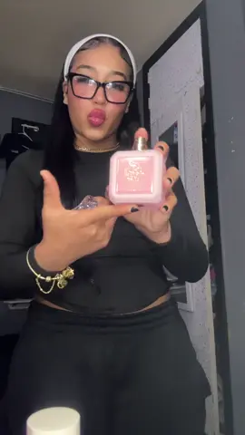 Ngl this shit smells ode good ..  #fyp #trending #sample 