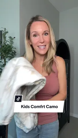 These camo sweatpants are so cozy and warm #comfrtkids #camopants #sweatpants #tiktokshopcreatorpicks  #giftsforkids 