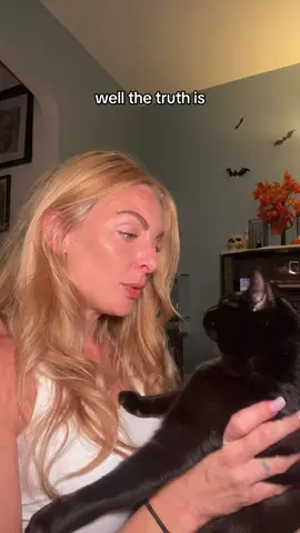 It’s all lies kitty. All lies #momsover30 #catsoftiktok #adultingishard #fypシ 