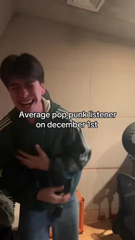 Time for Ben Barlow to defrost 🥶 #neckdeep #december #poppunk #supersometimes #fyp 