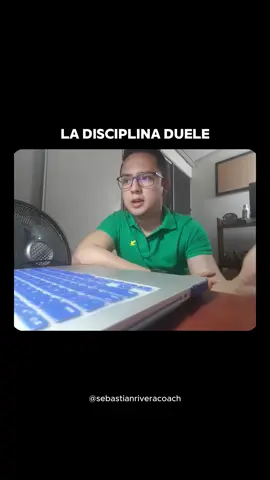 👉 Responde YO y te enseñamos paso a paso cómo empezar tu negocio online. 🚀📦 La incomodidad es el precio que se paga por una vida con propósito. 🔑🔥 No siempre tendrás motivación, pero si mantienes el ritmo, los resultados llegan. Y lo mejor: esos logros son tuyos, y nadie te los puede quitar. 💪📈 Avanzar no se trata de sentir ganas, se trata de decidir y ser constante. Cada paso, aunque duela, te acerca a tu meta. 🌟 💬 ¿Estás listo para dejar la comodidad y empezar a construir algo propio que transforme tu vida? sígueme para más contenido:  👉 @byasebastian  👉 @sebastianriveracoach #usa #venderonline #negocio #emprendimiento #inspiración