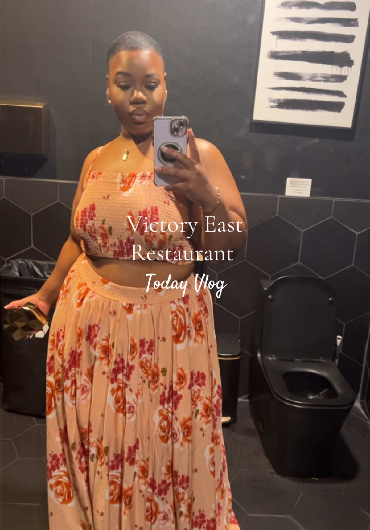 Victory East Restaurant in Austin, TX is a MUST visit. Caribbean soul food is the theme of the menu which DID NOT disappoint. Great date night spot. Another thing we had that is not pictured was the oxtail & mashed potato dish that was a solid 10/10! Drink menu amazed me as well (peaches & cream drink 🤌🏾).