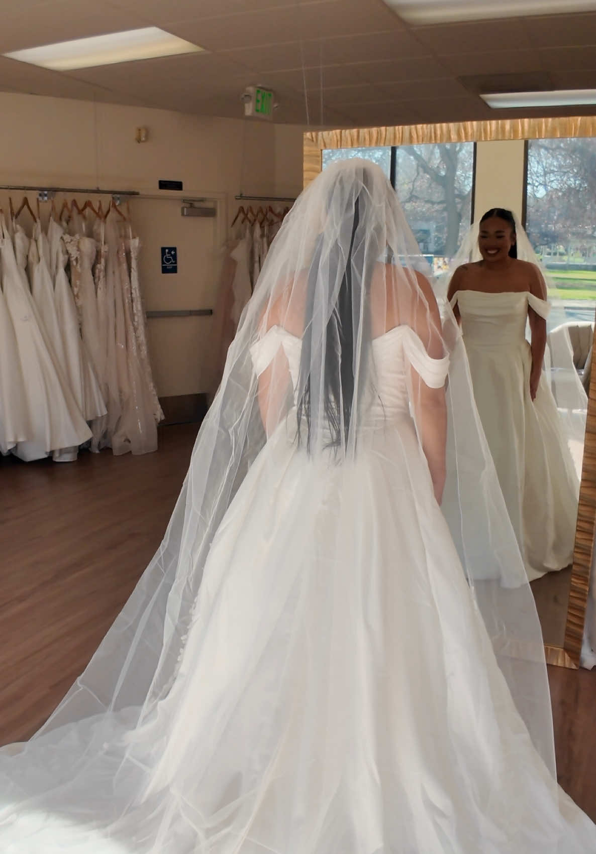 *before any alterations | totally forgot about these clips but I’m still so in-love with my dress 🥹 #wedding #weddingdress 