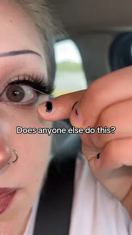 This is literally the best feeling in the entire world. #eyephishing #gross #satisfying #fyp #fypシ 