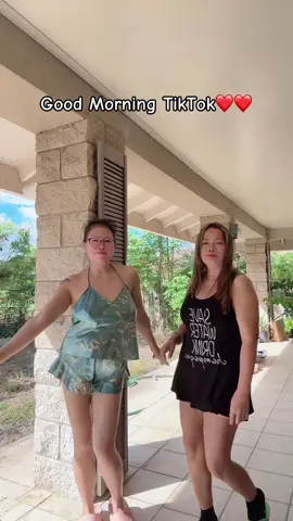 Hala sis gumagaling kna tlga sumayaw ha@Amelibit1120 Du30👊👊 🤣🤣🤣#queenofdadancefloorhawaii🌺🌺🌺 #thankulordforeverything♥️🙏 #tiktokphhawaii💐🌷🌸🌹🌻 #beaninsperationtosomeone #goalachiever 