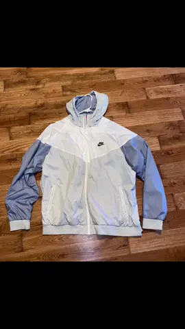 ✨ Nike Windbreaker Jacket ✨ Size: 2XL 💨 Lightweight • Stylish • Everyday Fit Perfect for layering + streetwear vibes 🔥 #NikeStyle #Streetwear #Windbreaker #2XL #MensFashion  