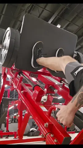 How did I end my leg day? Drop Sets on the Angled Leg Press.  1st set- 450 lbs- 4 reps 2nd set- 360 lbs- 5 reps 3rd set- 270 lbs- 6 reps 4th set- 180 lbs- 10 reps 5th set- 90 lbs- 15 reps You'll see my wife try to jump in at my last set. haha. She wasn't paying attention to what I was doing and wanted to hit the 90 lbs for her last set. She did after I hit mine. The vibes have been off all day, so I'm glad I got leg day done, even though it wasn't fully complete. I hope you all have a great weekend! #DropSet #LegPress #LegDay #GymCouples #Fitness