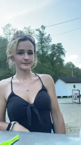 I am loving all these “Bug Bite Thing” products fr!!!💗 I stay in the hills & my dogs do too so I will definitely be making good use of this!                        I recorded this so many times that I gave up and said it is what it is and that’s what this is😂😅 Thank you guys for putting up with me!😌❤️